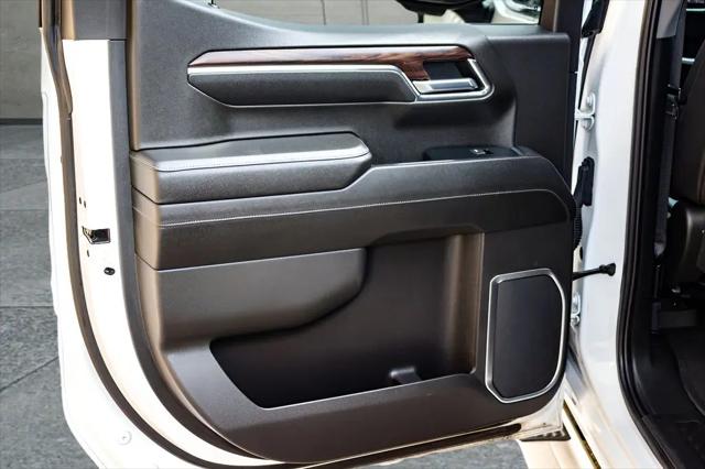 2023 GMC Sierra 1500 4WD Crew Cab Short Box SLT