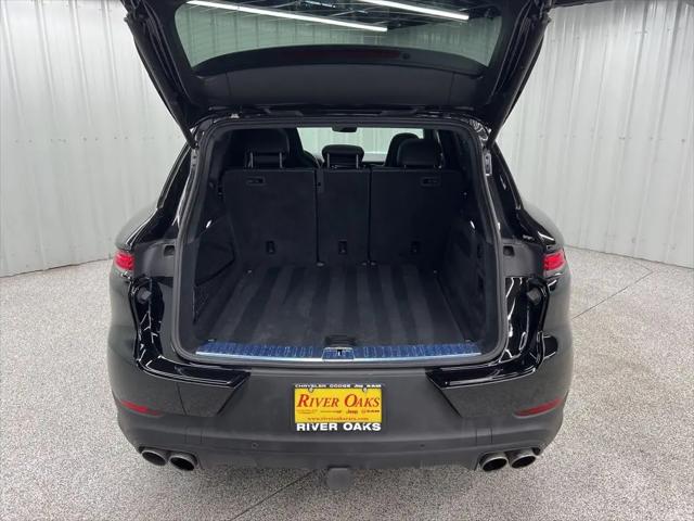 2024 Porsche Cayenne S