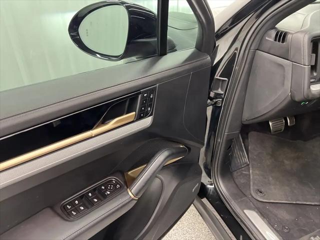 2024 Porsche Cayenne S