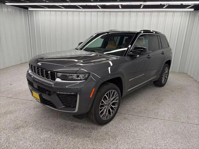 2026 Jeep Grand Cherokee Summit 4x4