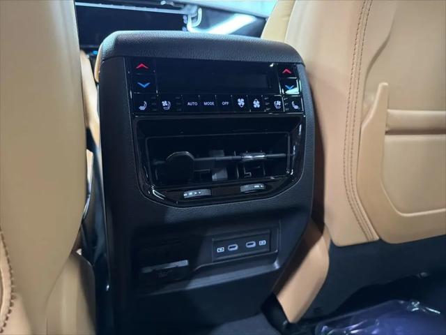 2026 Jeep Grand Cherokee Summit 4x4