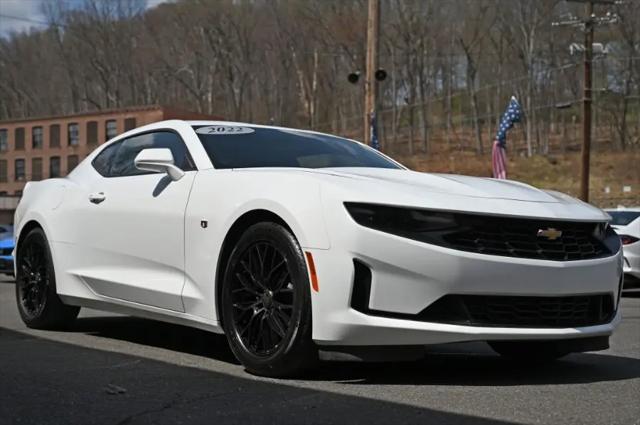 2022 Chevrolet Camaro RWD Coupe 2LT