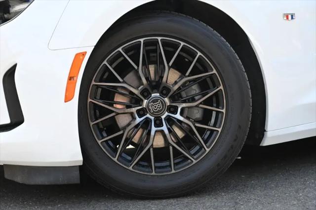 2022 Chevrolet Camaro RWD Coupe 2LT