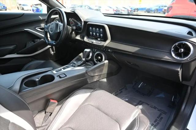 2022 Chevrolet Camaro RWD Coupe 2LT