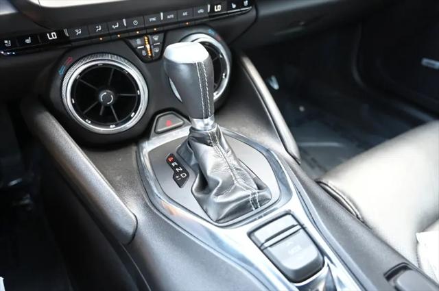 2022 Chevrolet Camaro RWD Coupe 2LT