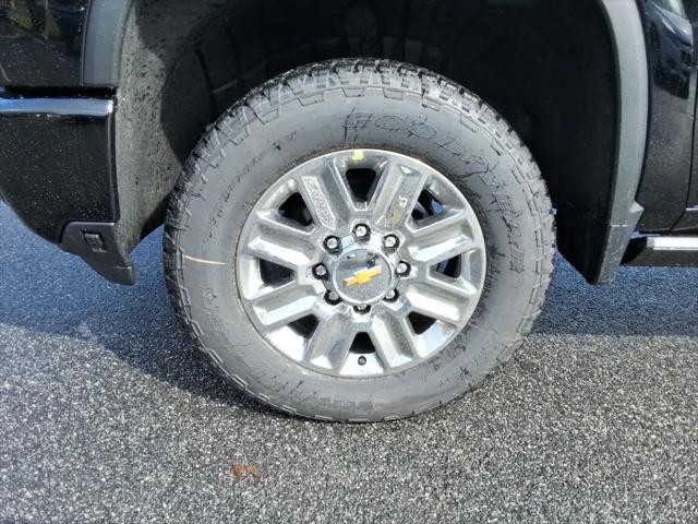 2026 Chevrolet Silverado 2500HD Crew Cab, Standard Bed, High Country, 4WD