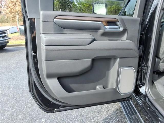 2026 Chevrolet Silverado 2500HD Crew Cab, Standard Bed, High Country, 4WD