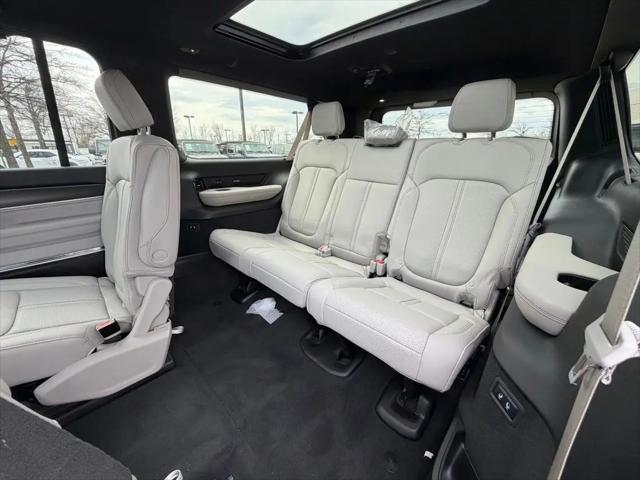2026 Jeep Grand Wagoneer L Summit Obsidian 4x4