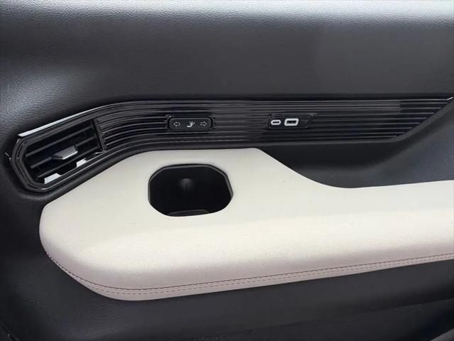 2026 Jeep Grand Wagoneer L Summit Obsidian 4x4