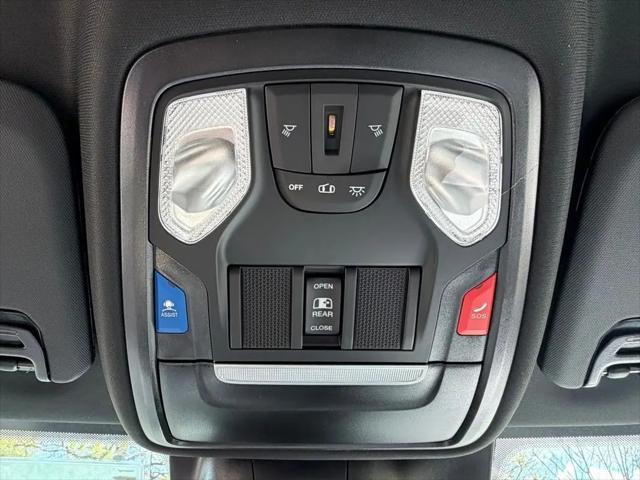 2026 Ram 3500 Tradesman Crew Cab 4x4 64 Box