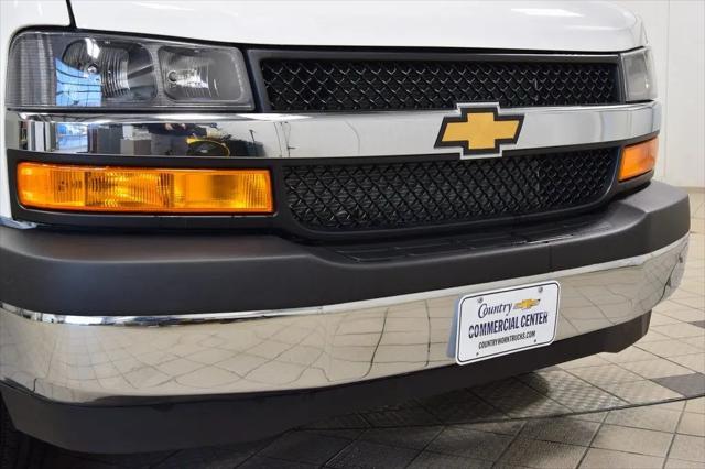 2025 Chevrolet Express Cutaway Work Van