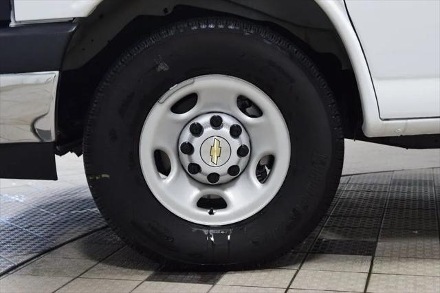2025 Chevrolet Express Cutaway Work Van