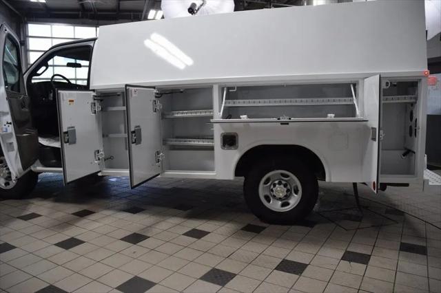 2025 Chevrolet Express Cutaway Work Van