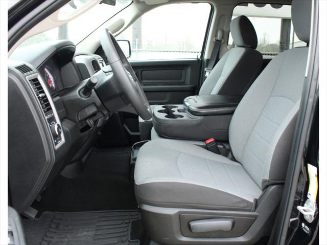 2024 Ram 1500 Classic Tradesman Crew Cab 4x4 5'7" Box