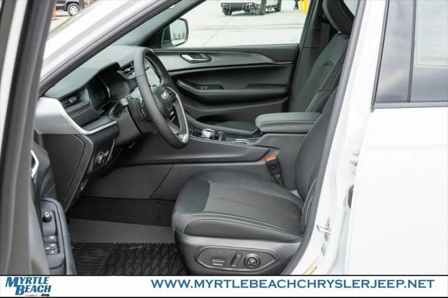 2026 Jeep Grand Cherokee L Altitude 4x4