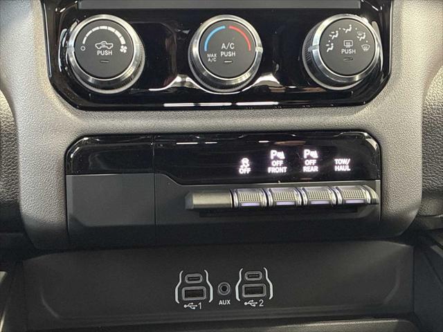 2026 Ram 1500 Express Crew Cab 4x4 57 Box