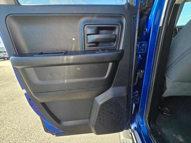 2018 Ram 1500 Express Quad Cab 4x4 6'4" Box