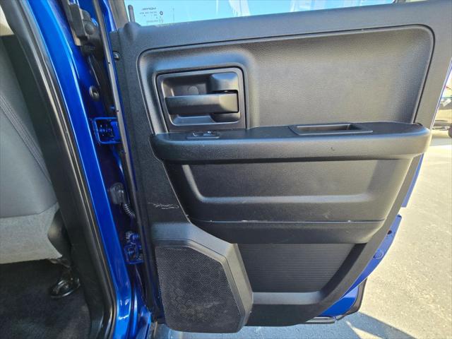 2018 Ram 1500 Express Quad Cab 4x4 6'4" Box