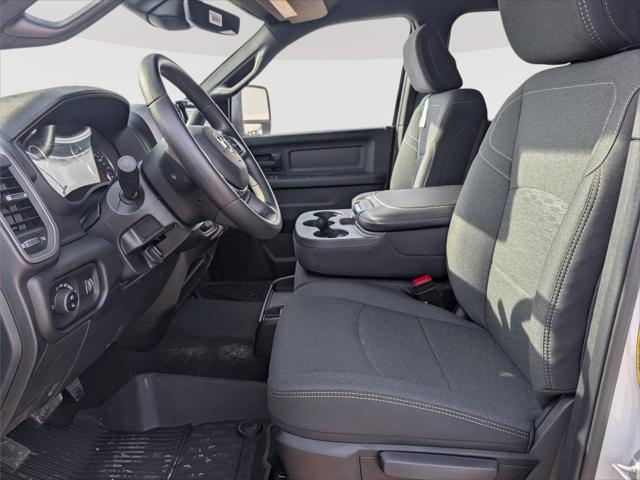 2026 Ram 3500 Tradesman Crew Cab 4x4 64 Box