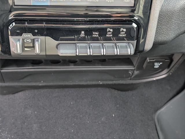 2026 Ram 3500 Tradesman Crew Cab 4x4 64 Box