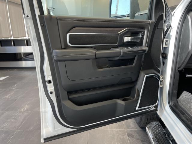 2026 Ram 3500 Laramie Crew Cab 4x4 8 Box