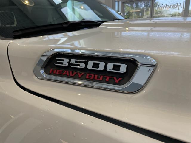 2026 Ram 3500 Laramie Crew Cab 4x4 8 Box