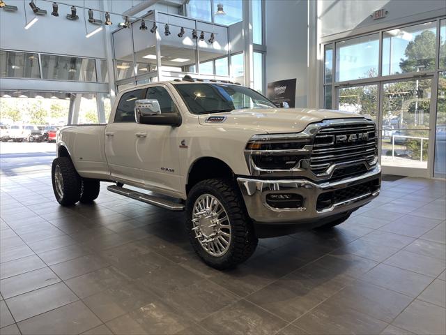 2026 Ram 3500 Laramie Crew Cab 4x4 8 Box