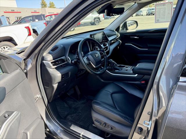 2022 Toyota Highlander Hybrid XLE
