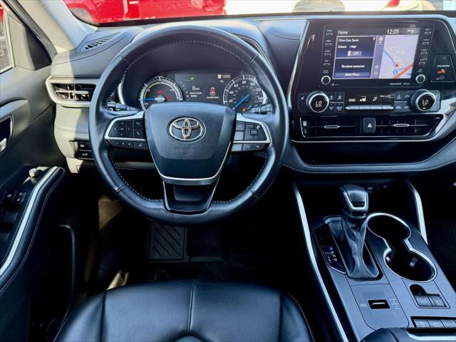 2022 Toyota Highlander Hybrid XLE