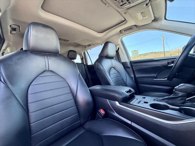 2022 Toyota Highlander Hybrid XLE