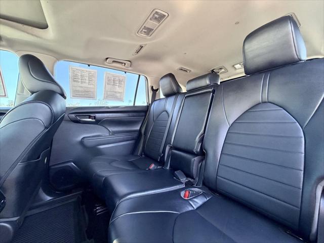 2022 Toyota Highlander Hybrid XLE