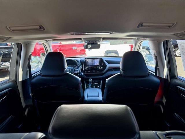 2022 Toyota Highlander Hybrid XLE