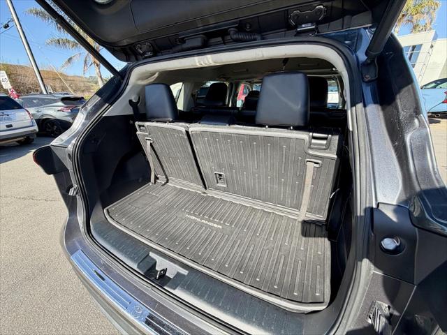 2022 Toyota Highlander Hybrid XLE