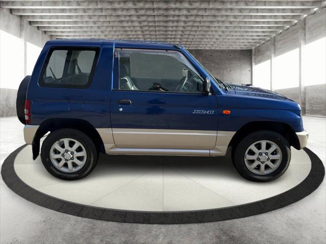 1996 Mitsubishi Pajero MINI