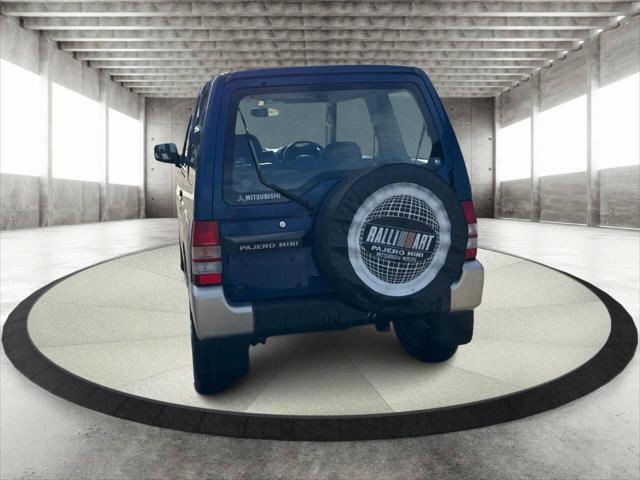 1996 Mitsubishi Pajero MINI