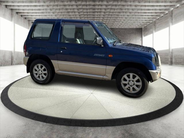 1996 Mitsubishi Pajero MINI