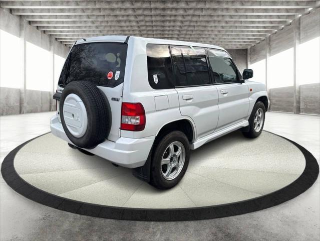 2000 Mitsubishi Pajero IO PEARL PACKAGE