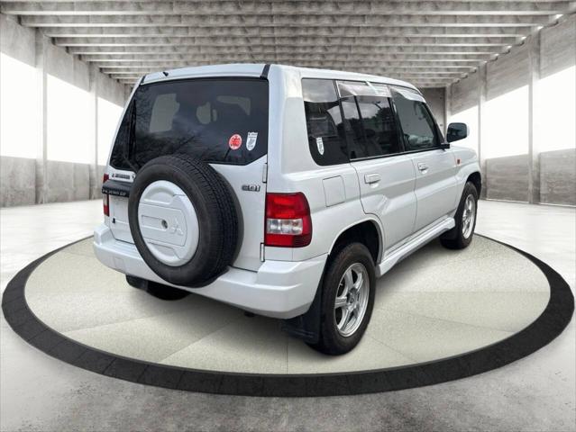2000 Mitsubishi Pajero IO PEARL PACKAGE