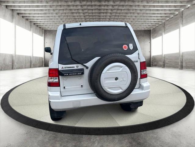 2000 Mitsubishi Pajero IO PEARL PACKAGE