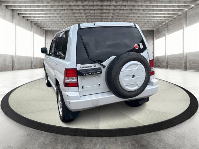 2000 Mitsubishi Pajero IO PEARL PACKAGE