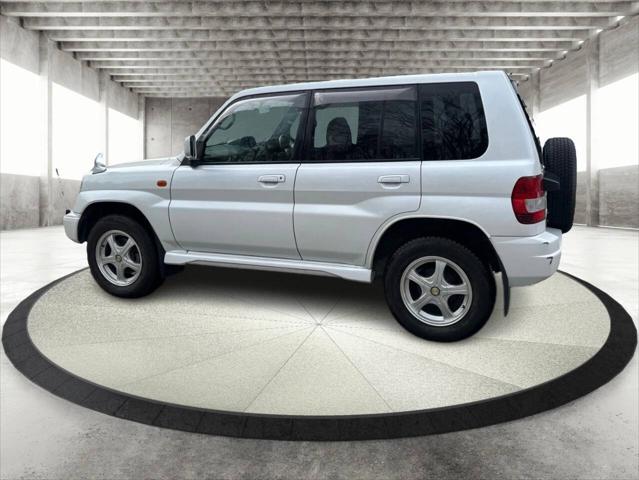 2000 Mitsubishi Pajero IO PEARL PACKAGE