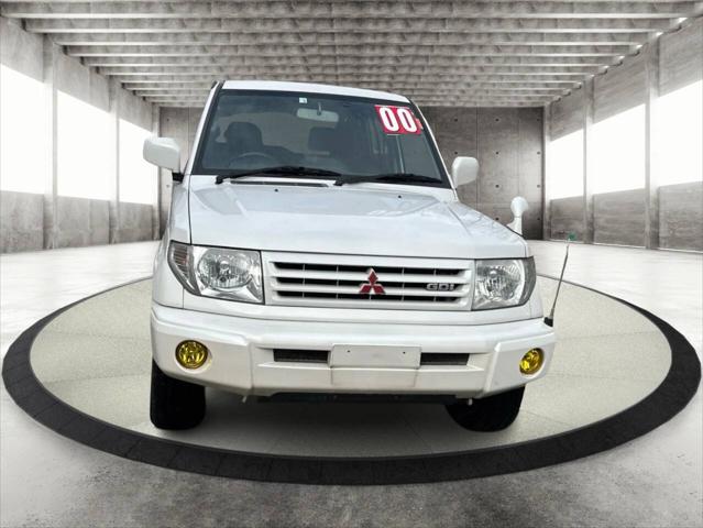 2000 Mitsubishi Pajero IO PEARL PACKAGE