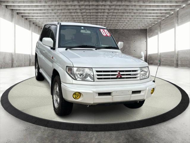 2000 Mitsubishi Pajero IO PEARL PACKAGE