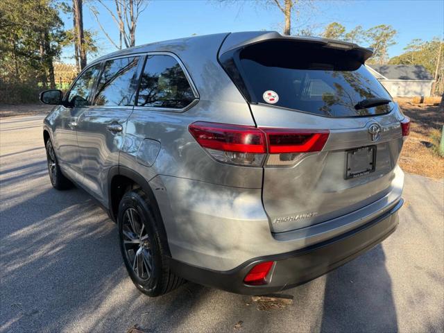2019 Toyota Highlander LE