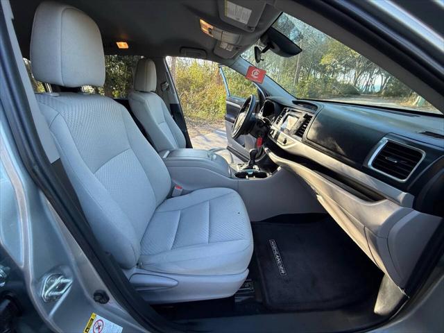 2019 Toyota Highlander LE