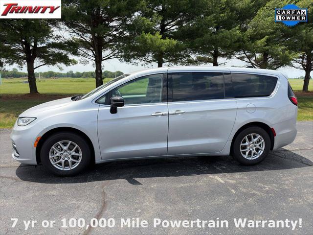 2024 Chrysler Pacifica Touring L for sale in Taylorville, IL