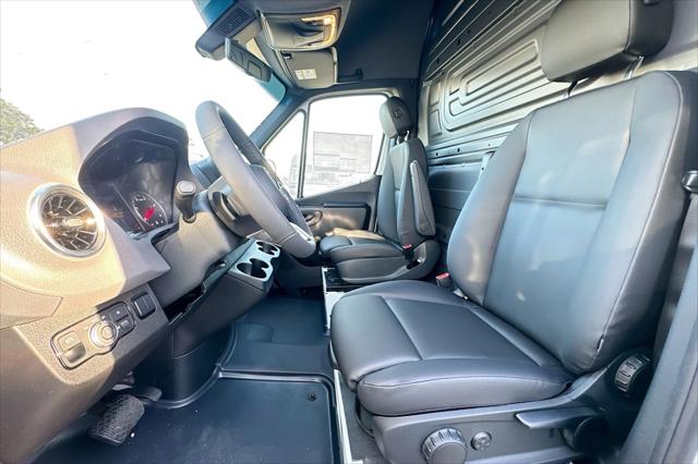 2026 Mercedes-Benz Sprinter 2500 Standard Roof 4-Cyl Diesel HO