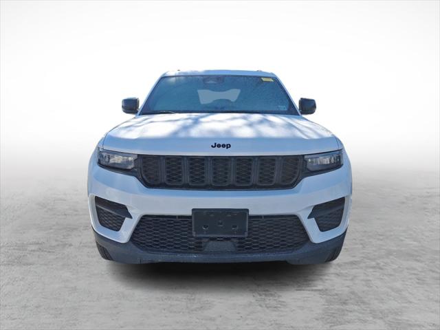 2024 Jeep Grand Cherokee Altitude 4x4 2024 Jeep Grand Cherokee Altitude 4x4
