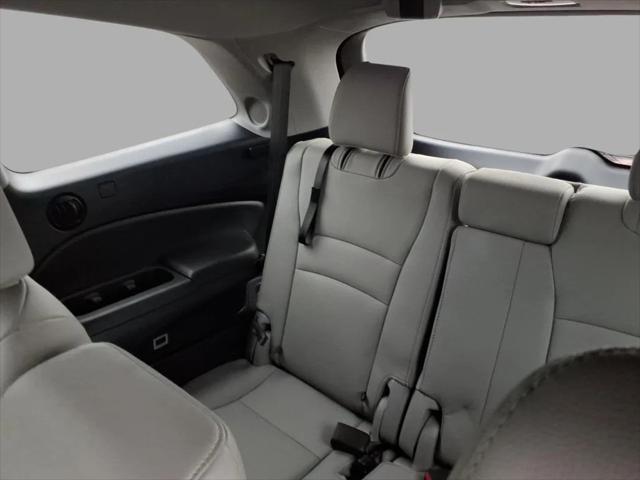 2021 Honda Pilot AWD Touring 8 Passenger