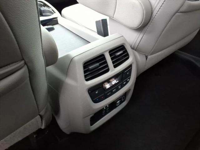 2021 Honda Pilot AWD Touring 8 Passenger